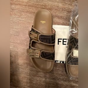Fendi Feel sandals